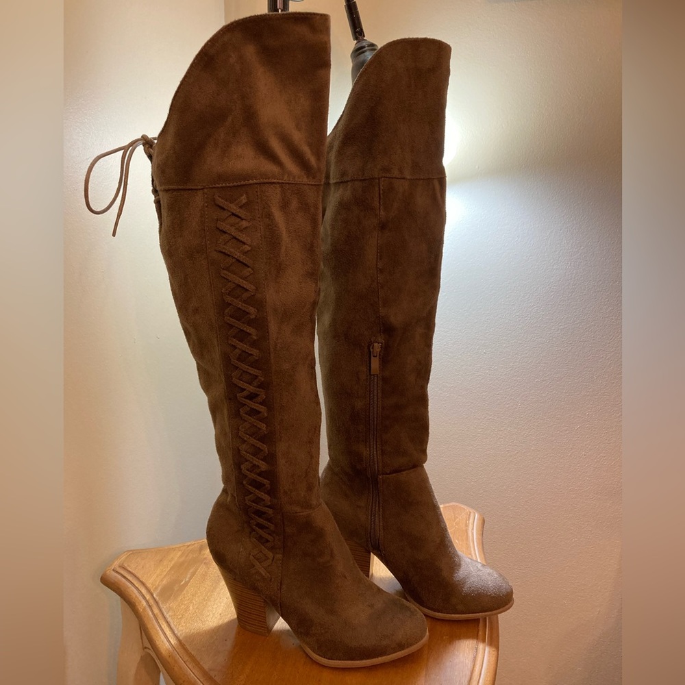 JG Buccaneer Boots Tan Size 6.5
